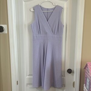 Lavender Sleeveless V-Neck Midi Dress